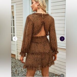 EUC Leopard Print Frill Trim Plunge Open Back Flounce Sleeve Dress Size XS